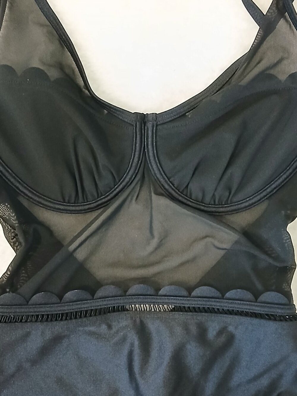 NWT Ted Baker London Kasia Scallop Mesh Underwire Swimsuit Size 32 C/D - Picture 3 of 11